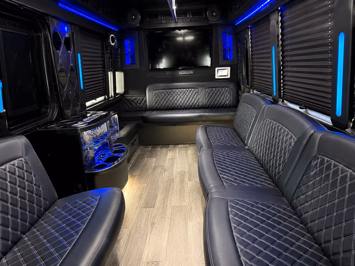 Mobile Homecoming & Prom Party Bus Rentals