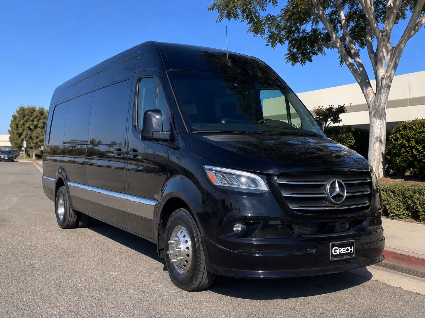 Montgomery Airport Shuttle & Transportation party bus exterior