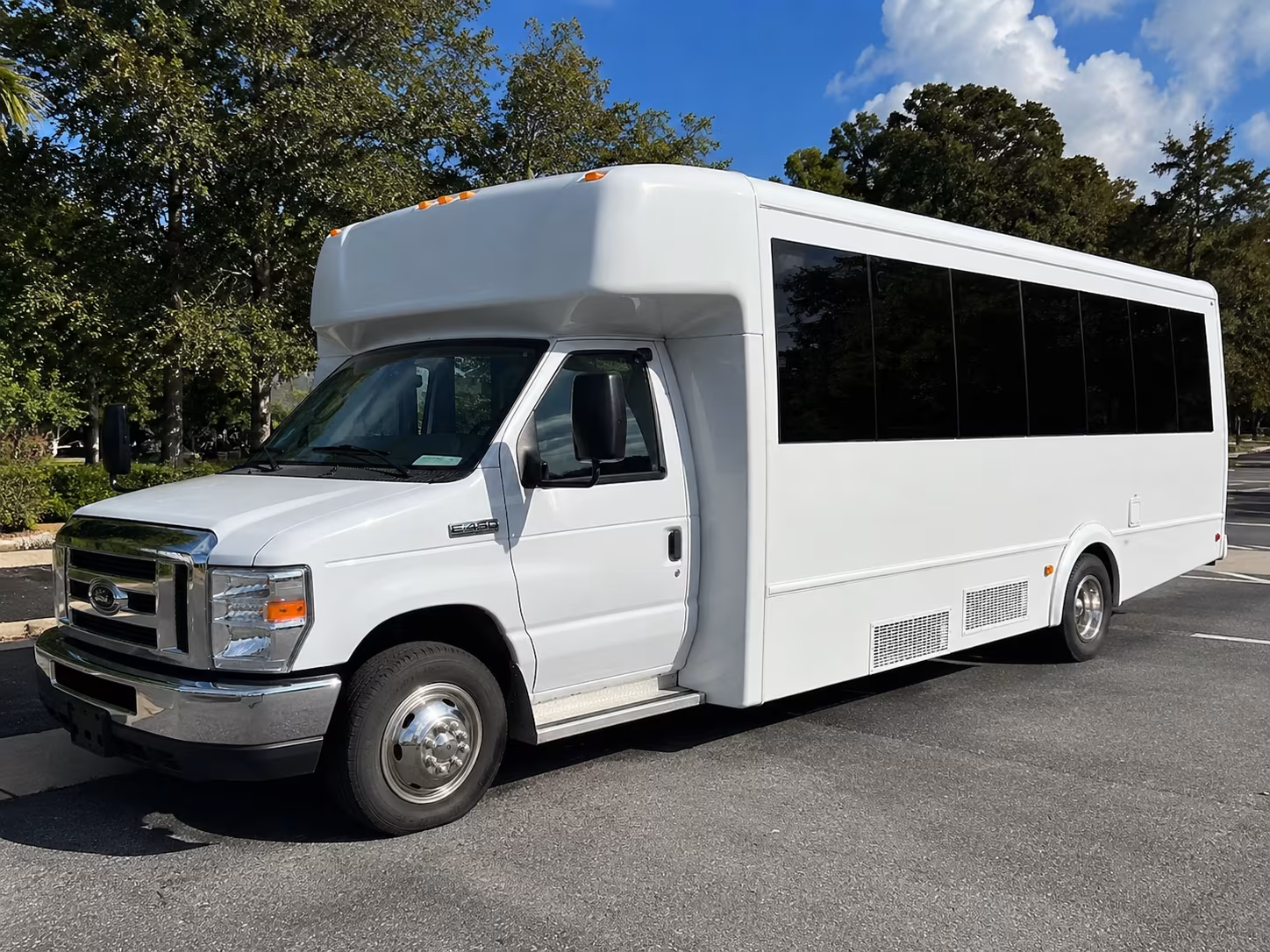 Montgomery Winery Tour & Pub Crawl Transportation onboard seating